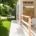 Terrabella ماتيناتا